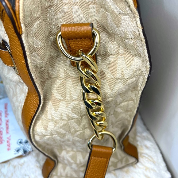 Authentic Michael Kors Hamilton Canvas Satchel - Picture 9 of 10